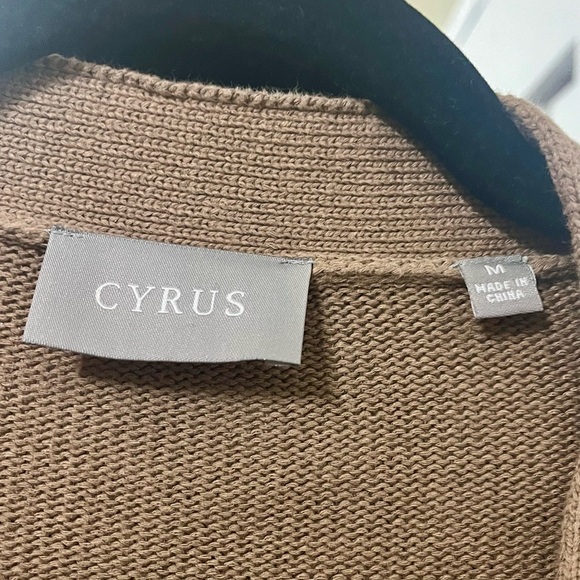 CYRUS Taupe Brown Button Down Cropped Cardigan Size M - Picture 4 of 5